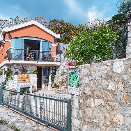 Apartmani Kamena Ruza Budva Exterior foto