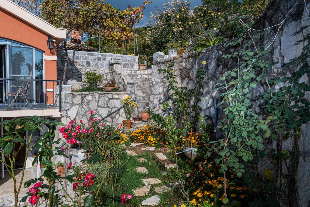 Apartmani Kamena Ruza Budva Exterior foto