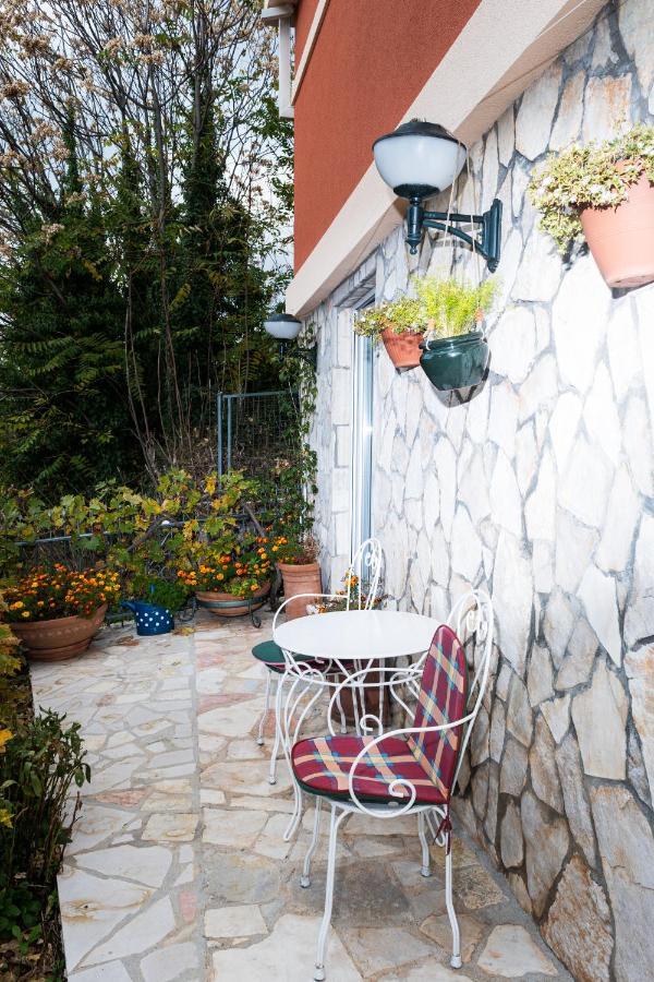 Apartmani Kamena Ruza Budva Exterior foto