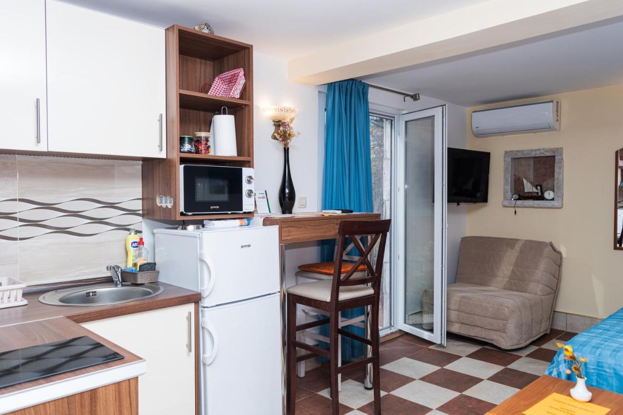 Apartmani Kamena Ruza Budva Exterior foto