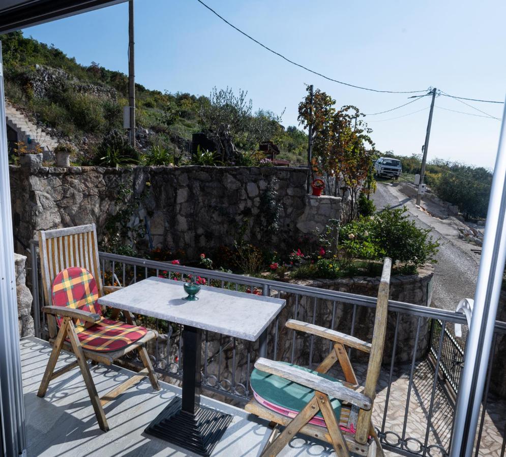 Apartmani Kamena Ruza Budva Exterior foto